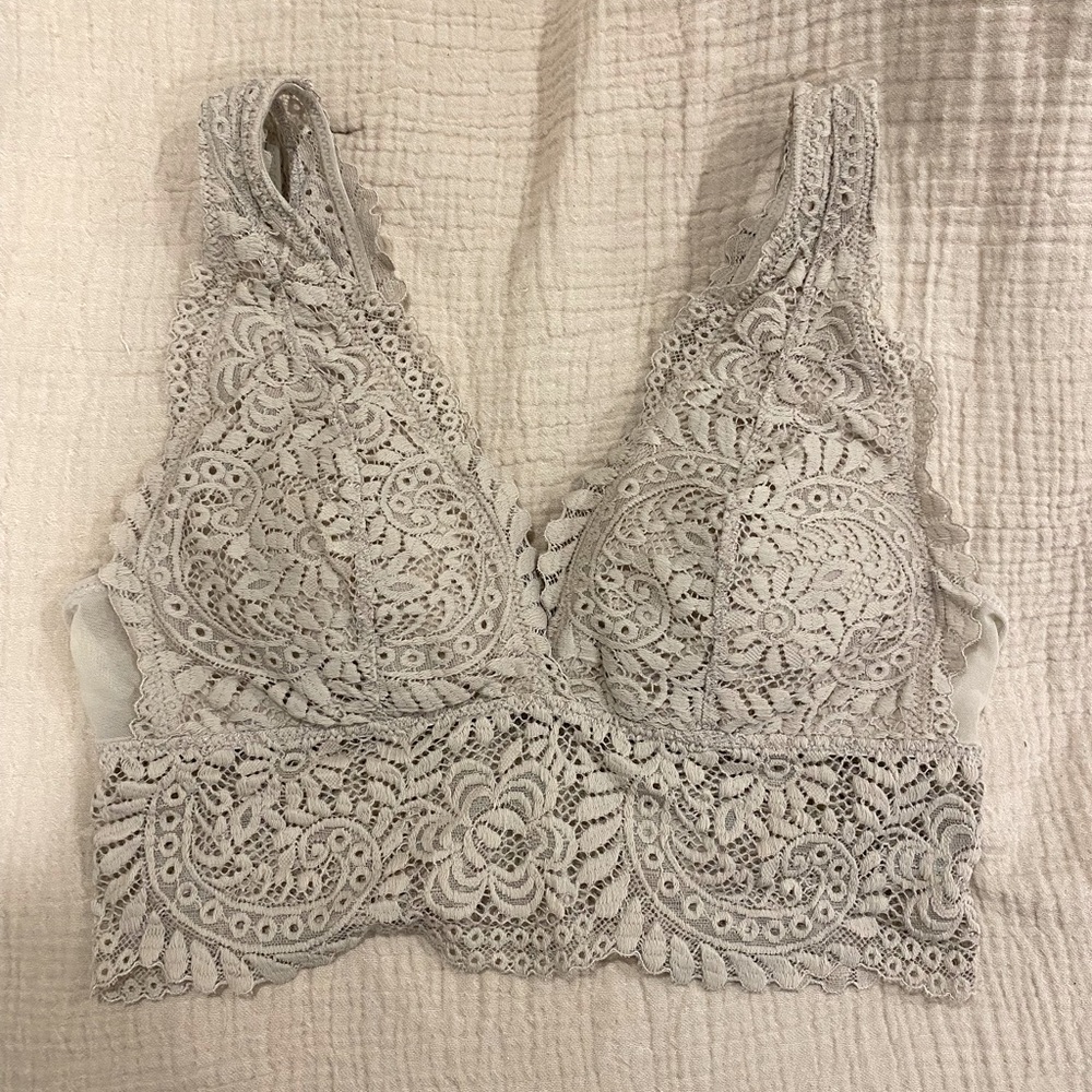 Aerie eyelash lace padded bralette in soft satin